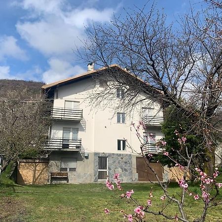 Ferienwohnung Casa Vacanza Leonardo Chambave Exterior foto