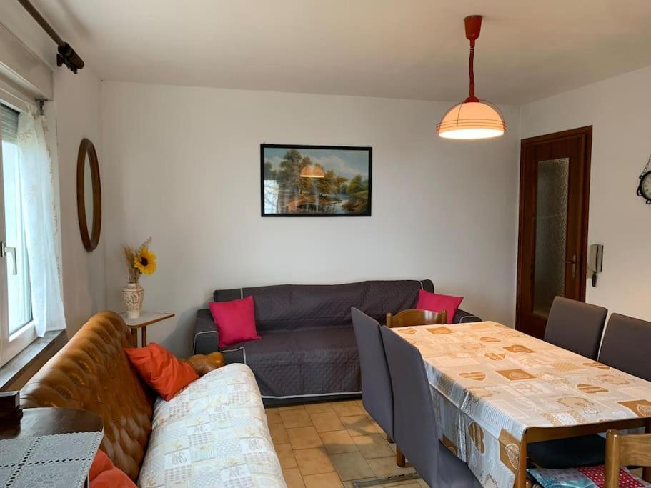 Ferienwohnung Casa Vacanza Leonardo Chambave Exterior foto